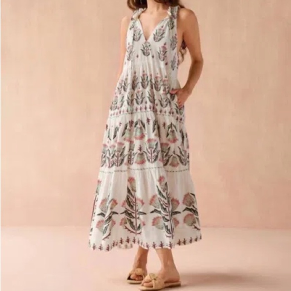 Omika Dress Floral Printed Paola Maxi Dress White Size S